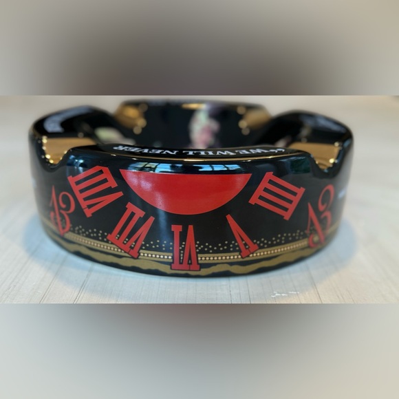 NWOT!! LIMITED EDITION!! Large 8.75" Arturo Fuente Porcelain Cigar Ashtray Black - Picture 8 of 10
